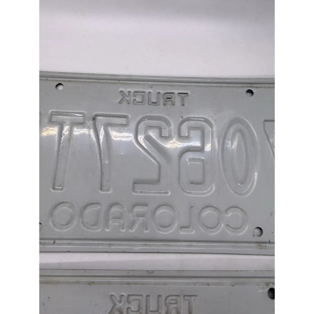 Vintage Pair Of Colorado Green Truck Automobile Vehicle Tag Expired 2000